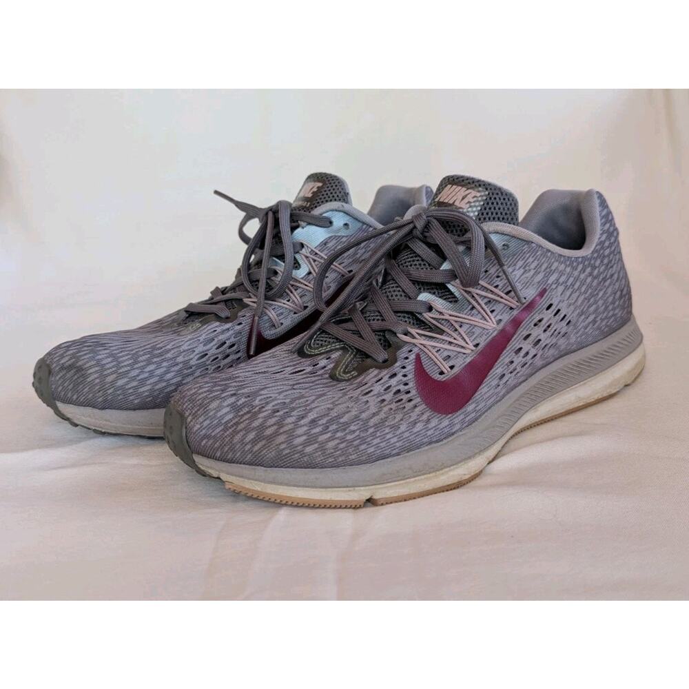 Nike Air Zoom Winflo 5 Women's Size 9 Gunsmoke Berry Running Shoe BV6136-001 - Picture 1 of 7
